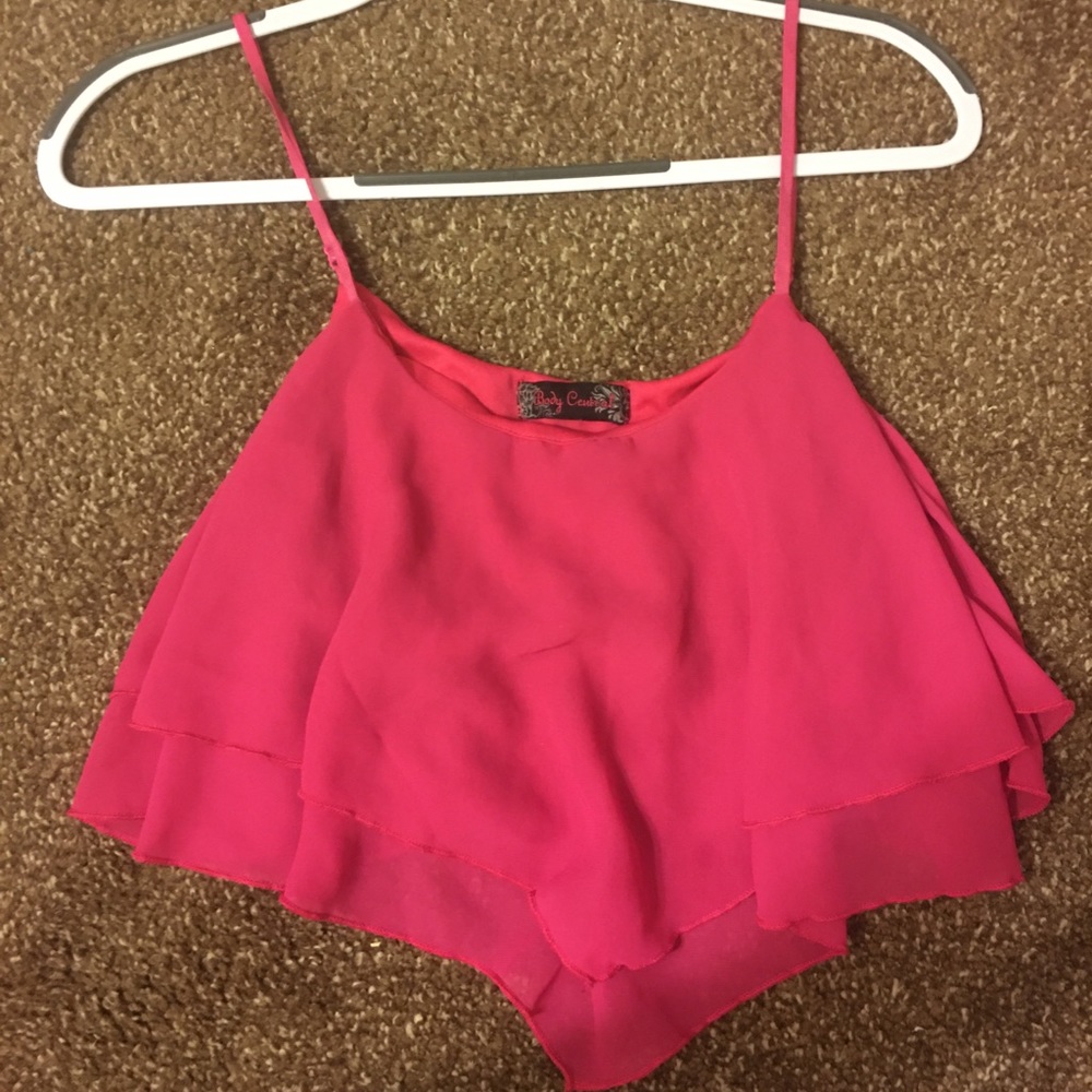 Cute pink crop top!